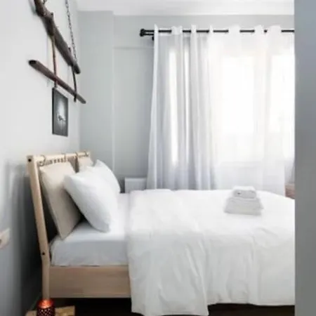 Small Under Acropolis B! Apartment