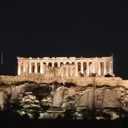 Small Under Acropolis B! Apartment *