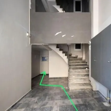 Apartment Small Under Acropolis B!
