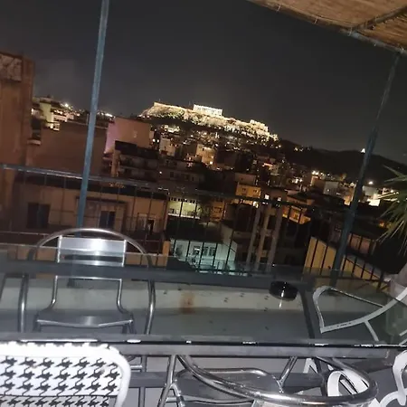 Small Under Acropolis B! *